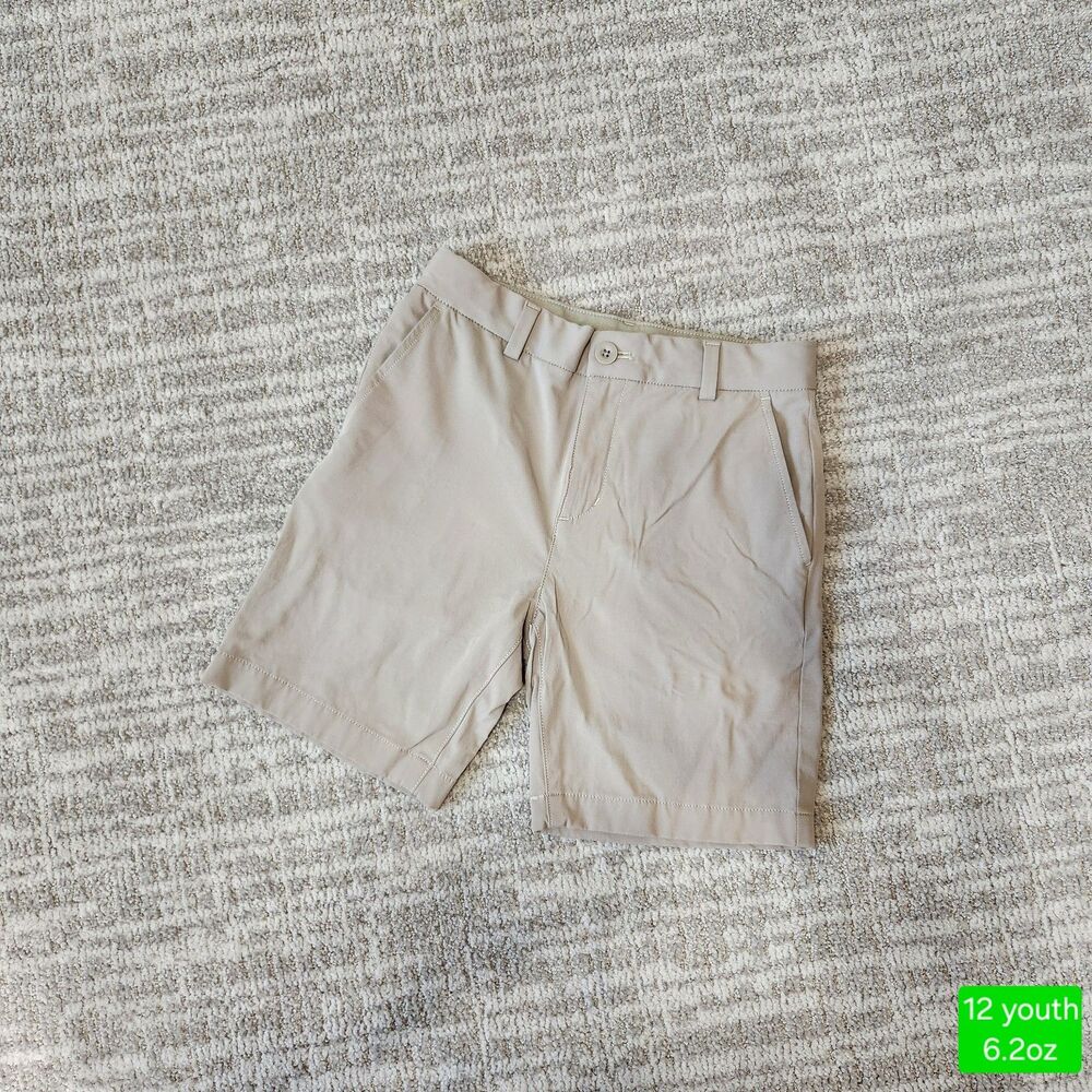 Vineyard Vines Boys' Performance On The Go Shorts Chino Khaki size 12